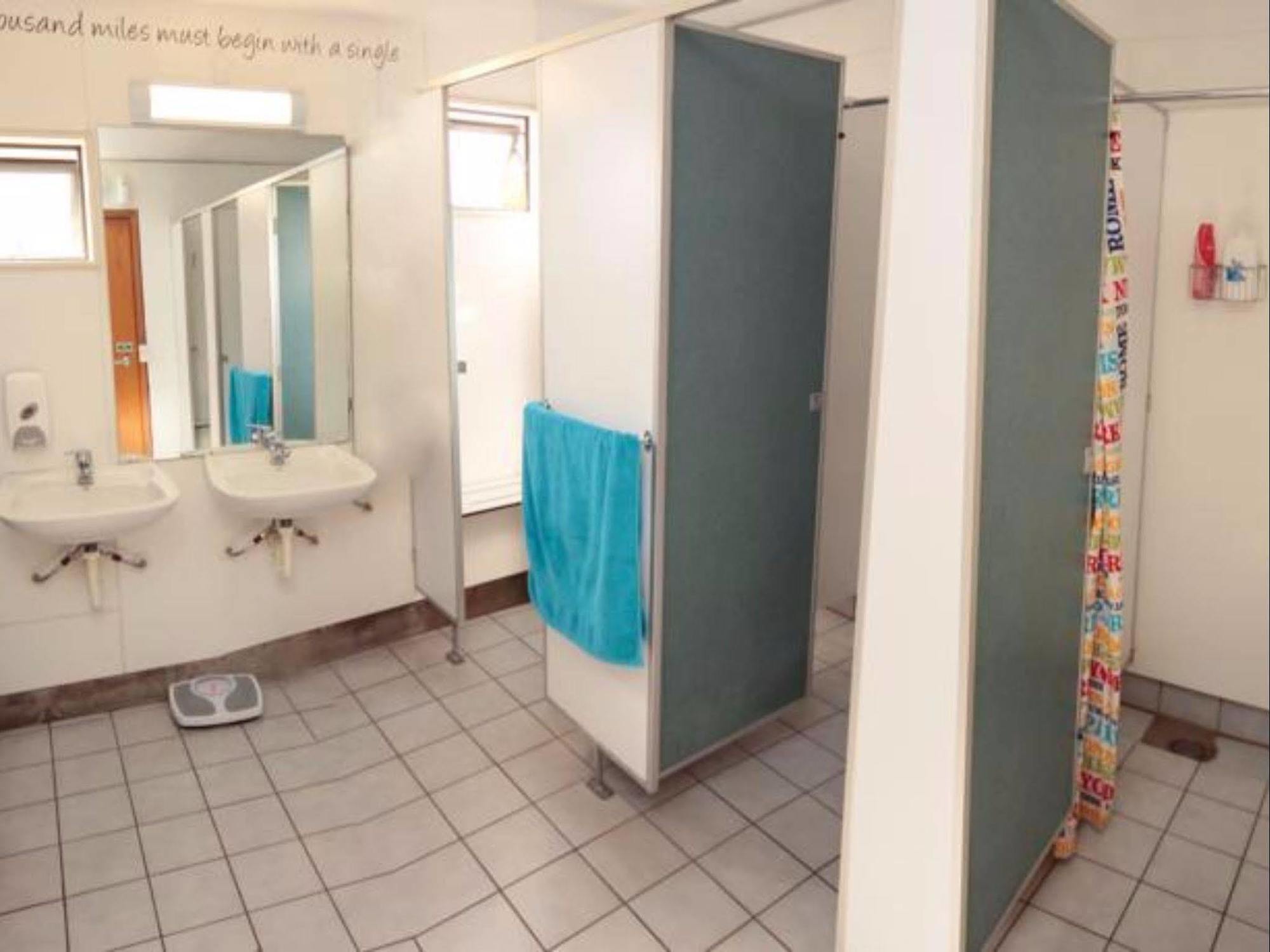 Hostel Around The World Backpackers Christchurch Zewnętrze zdjęcie