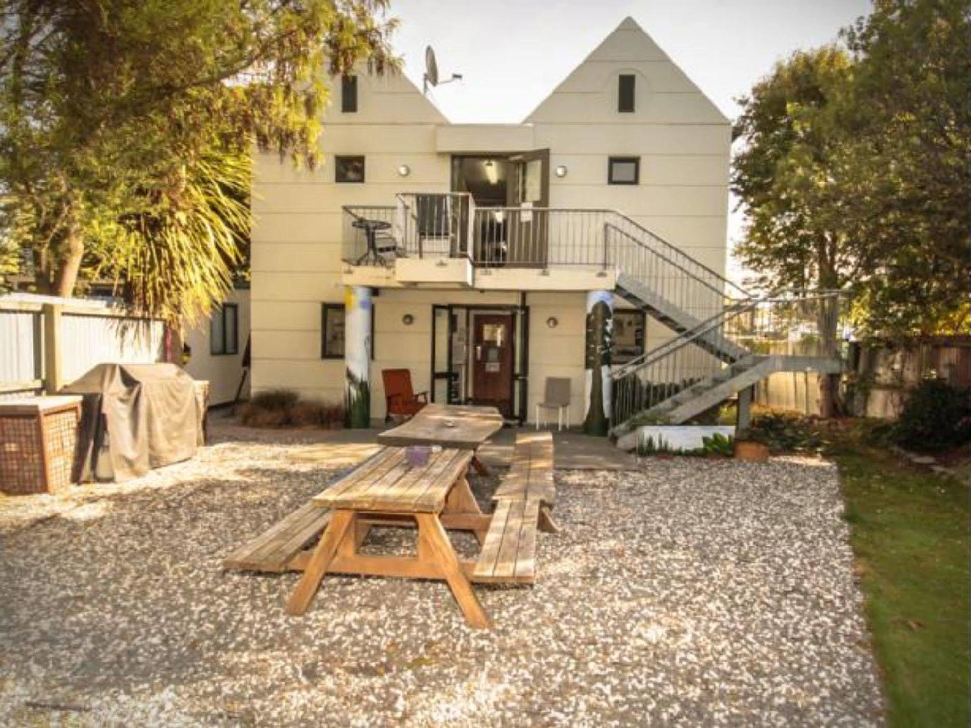 Hostel Around The World Backpackers Christchurch Zewnętrze zdjęcie